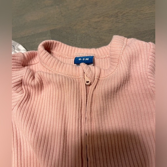 🩷 Bundle • Infant Girls Zipper Sleepers | Size: 0-3 months - Picture 3 of 9